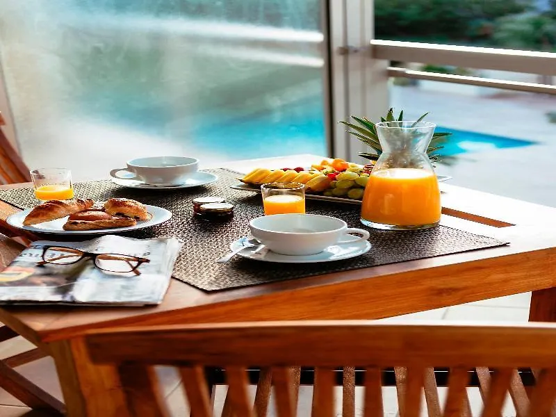 Neho Suites Cannes Croisette Hotel